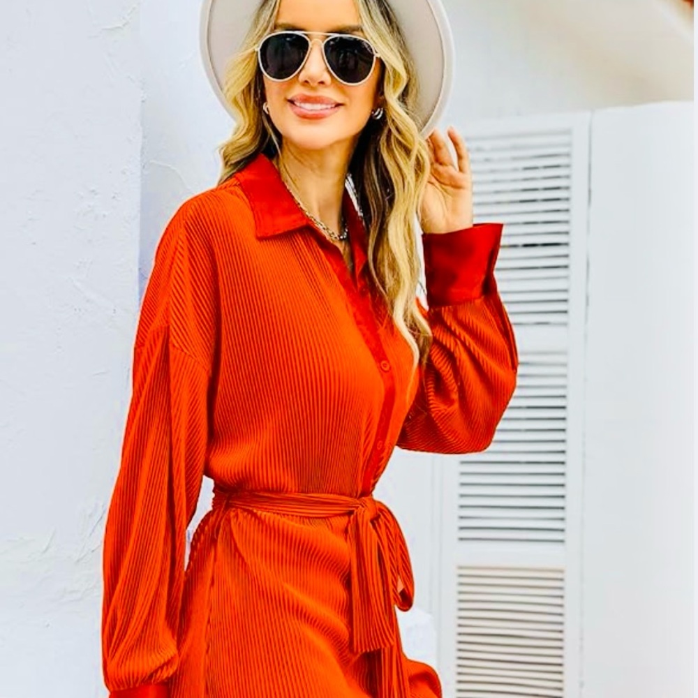 Women's Orange Pleated Short Shirt Dress L Button Down V-Neck Work or Game Day